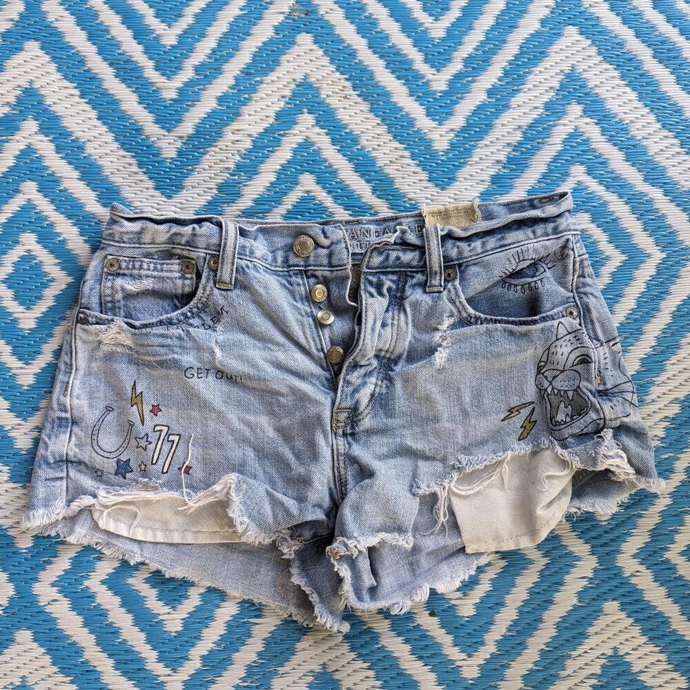 American Eagle Outfitters Vintage Cut-Off Shorts